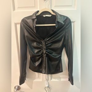 Black leather king sleeve